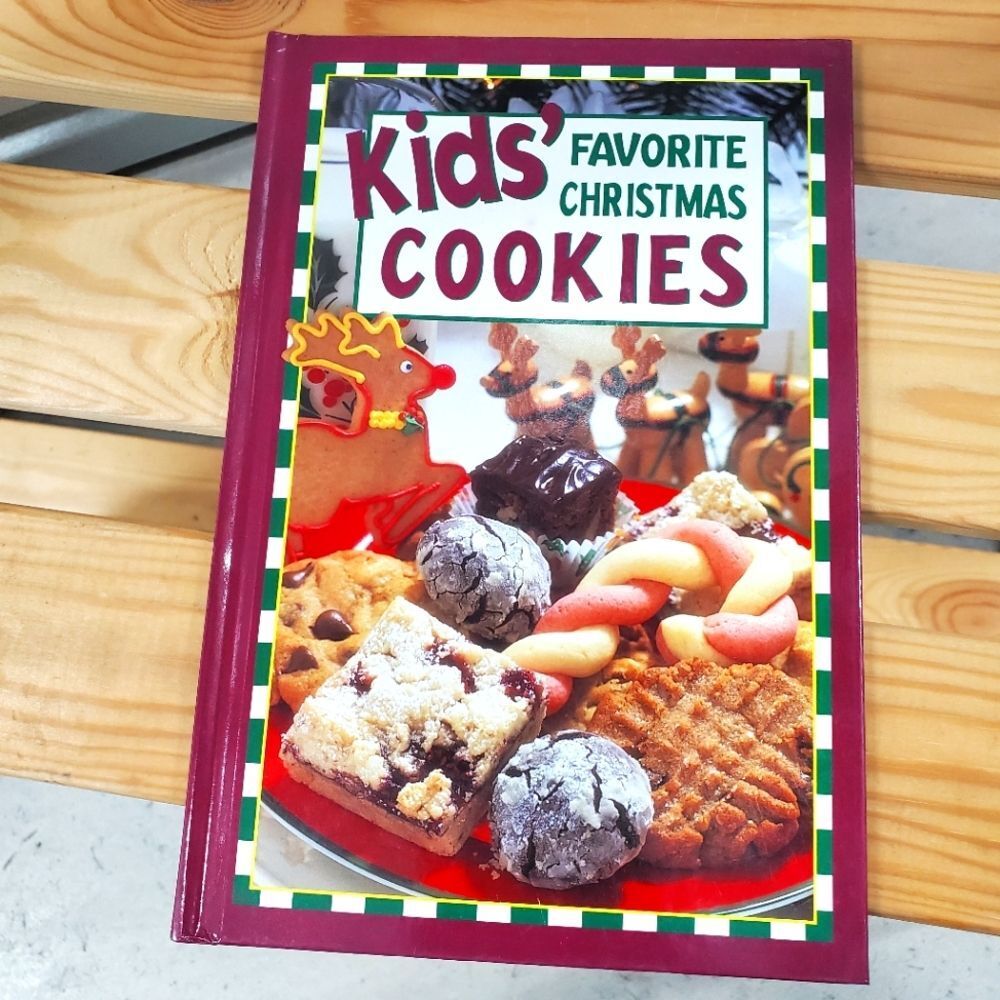 Kids Favorite Christmas Cookies 2005 Hardcover Recipe Book Baking Cookbook Book